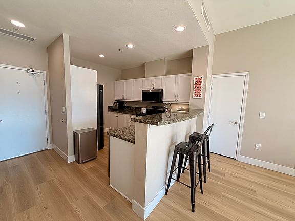 4th image of 530 K St Unit 604