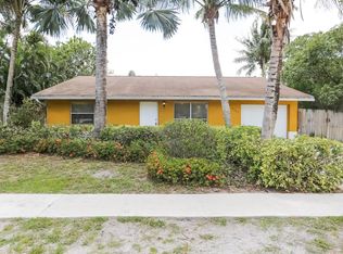 6565 Athena Dr, Lake Worth, FL 33463