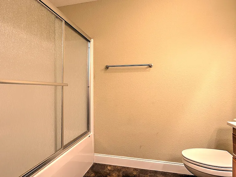 73 Sutter Pl — Photo 12