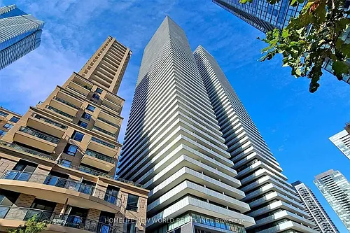 42 Charles St E #1501 Photo 1
