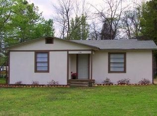 138 E Crockett St, De Kalb, TX 75559
