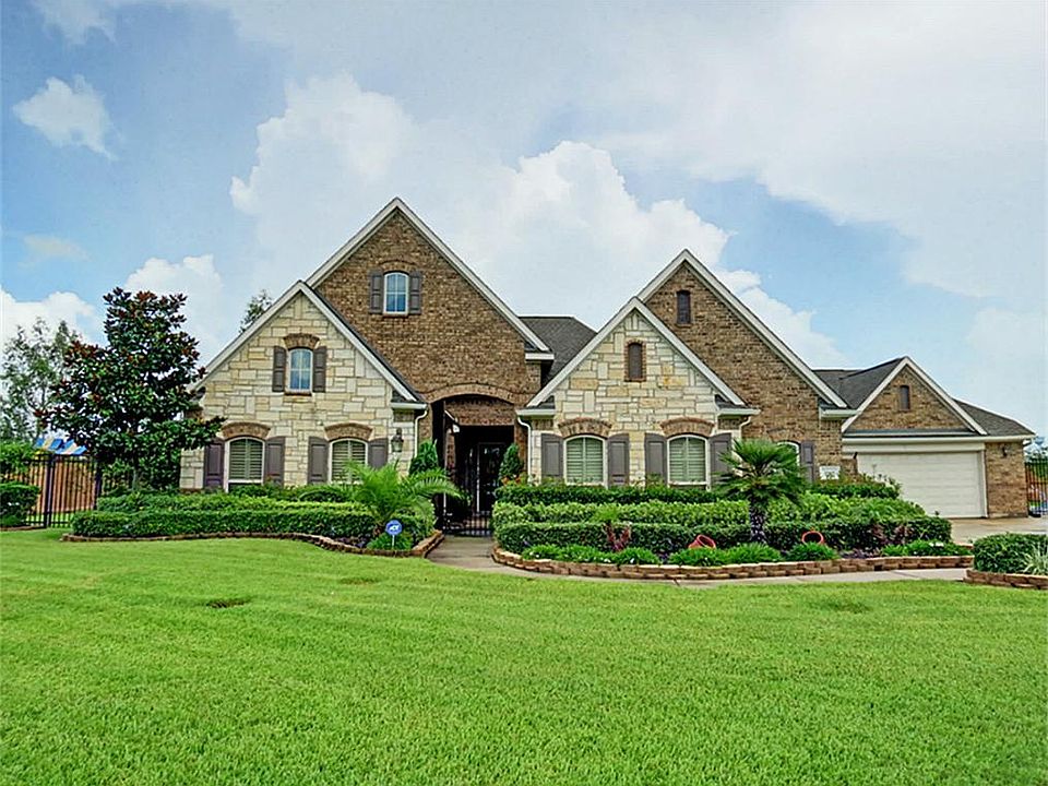 1st image of 3965 Pebble Brook Dr