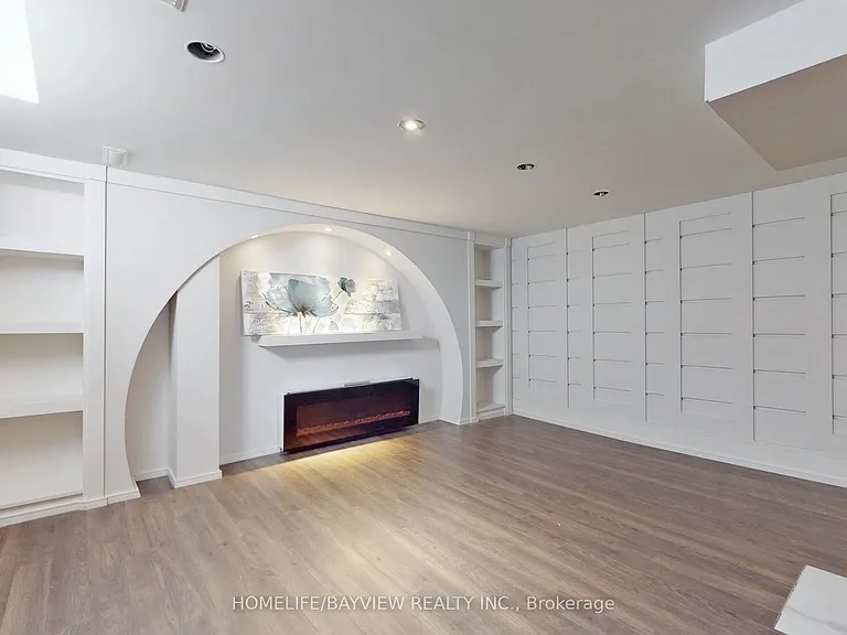 72 Lensmith Dr — Photo 10