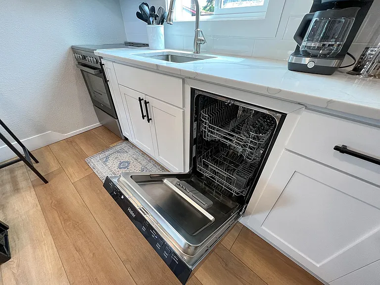 1660 Holly Ave #A — Photo 17