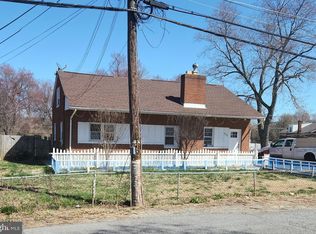 5918 Robin Ln, Suitland, MD 20746