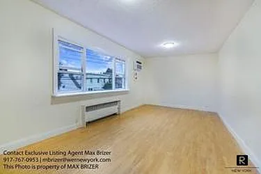 Rented by R New York