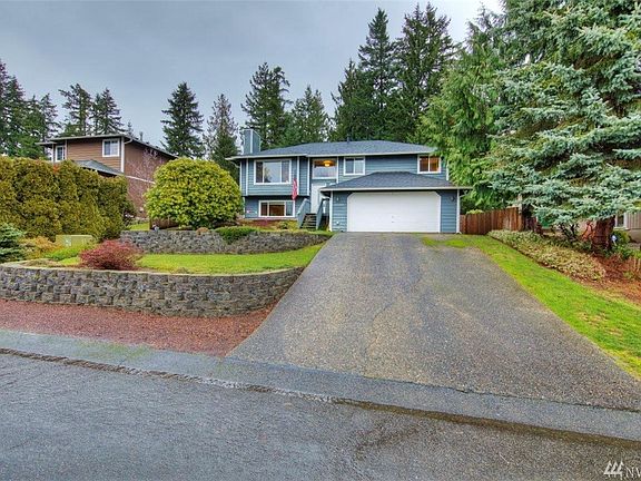 2nd image of 12209 205th Avenue Ct E