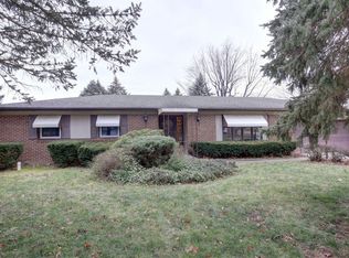 3220 Suncrest Dr, Danville, IL