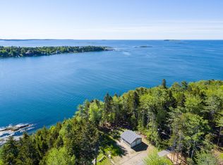 9 Atlantic Pl, Orrs Island, ME 04066