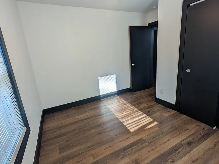 179 Everglades Blvd — Photo 3