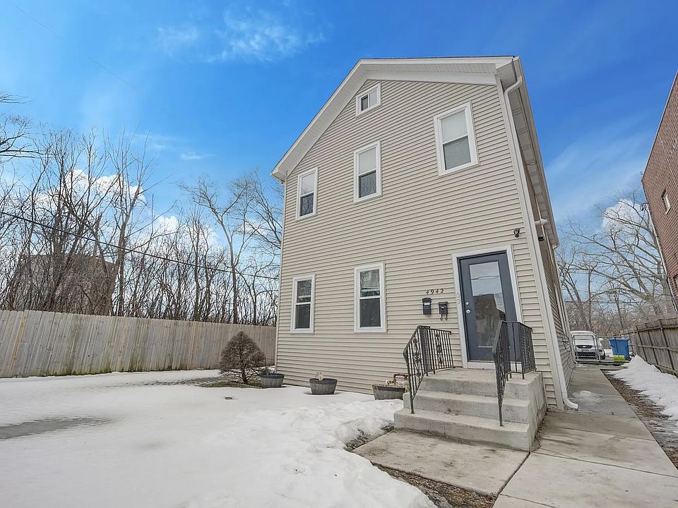 1st image of 4942 N Lockwood Ave Unit 1