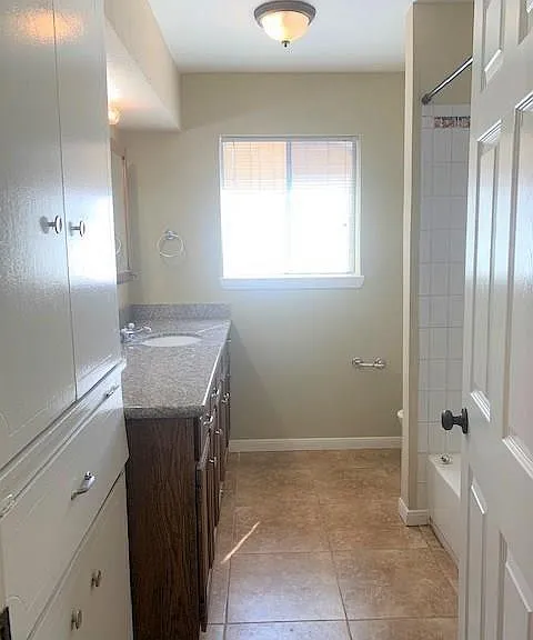 1853 Dolphin Dr — Photo 8