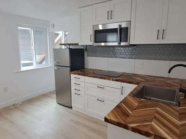 626 E 3rd St #628, Santa Ana, CA 92701