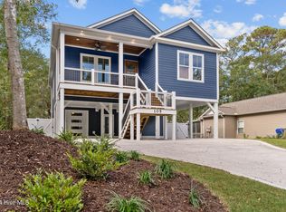105 NW 28th St, Oak Island, NC 28465