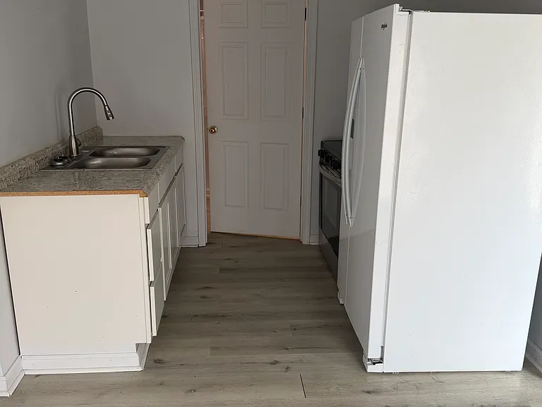 742 Main St #2 — Photo 13