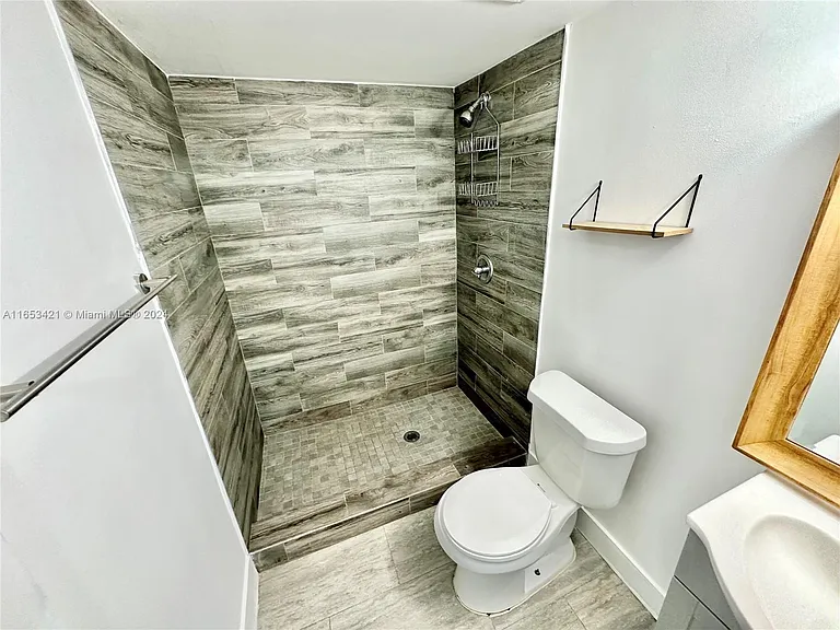 19751 SW 114th Ave #349 — Photo 3