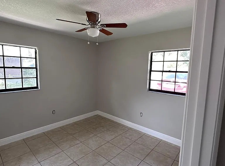210 N Lone Oak Dr #1 — Photo 4
