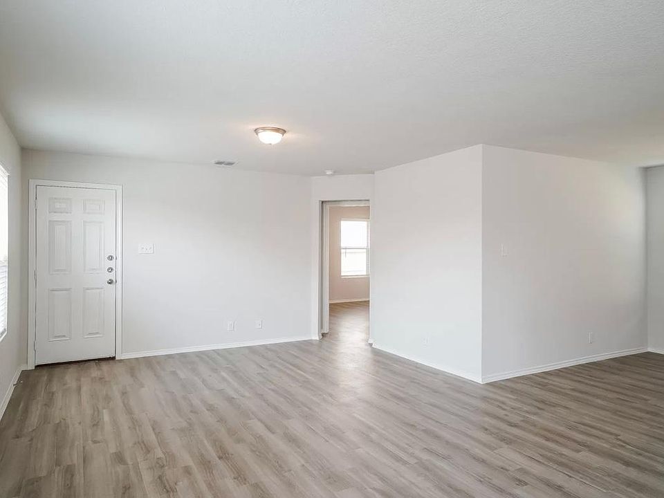 10373 Clearwater Way, San Antonio, TX 78223 Zillow