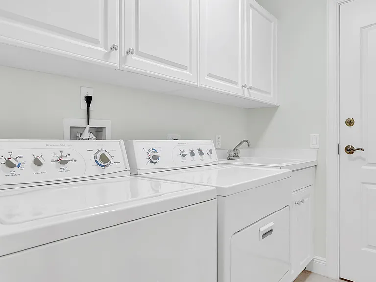 9031 Somerset Bay Ln #202 — Photo 16