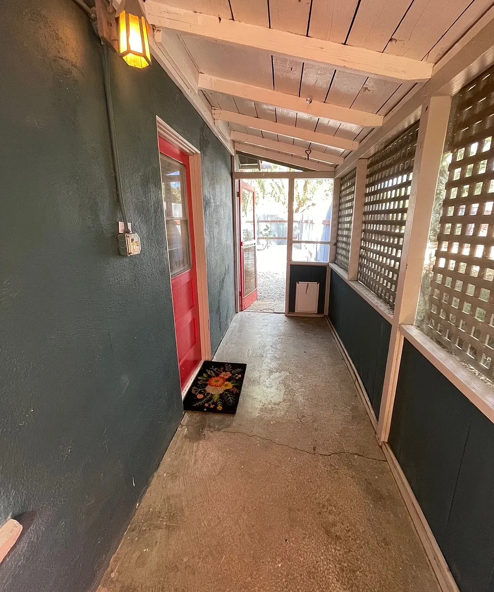 4323 Adam Rd — Photo 4