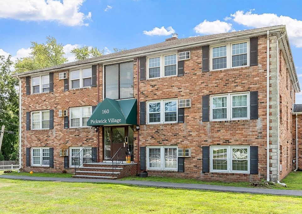 1st image of 160 Tyngsboro Rd #12C