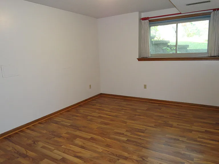 503 24th St SW — Photo 30