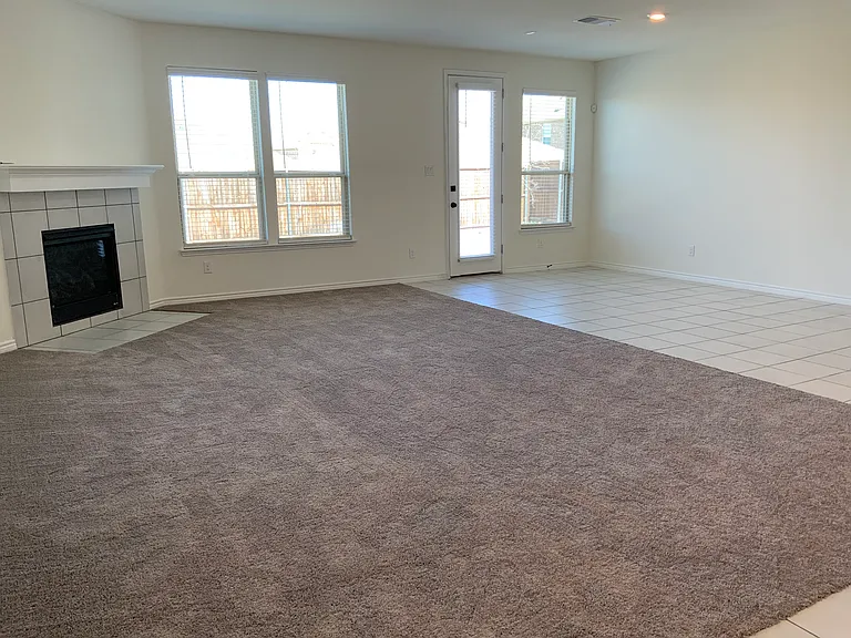 917 Waggoner Dr — Photo 17