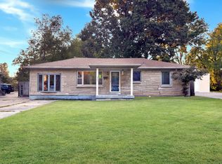 8001 Bluebonnet Rd, Louisville, KY 40258