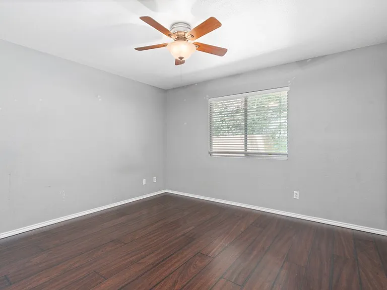 7228 Aldea Dr #B — Photo 6