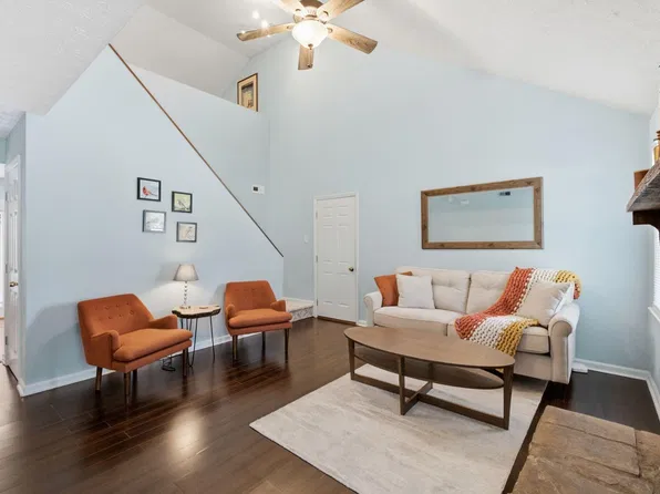 200 Jon Allen Ln, Lexington, KY 40515