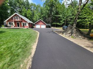 6402 Silver Fox, Alger, MI