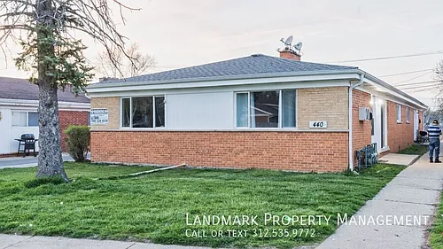 440 W Division St Photo 1