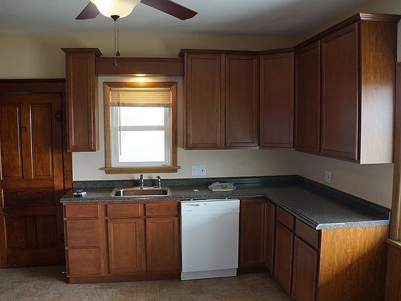 3rd image of 17939 Plank Rd