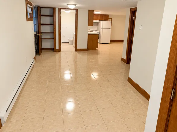 73 Helen St #H4, Hamden, CT 06514