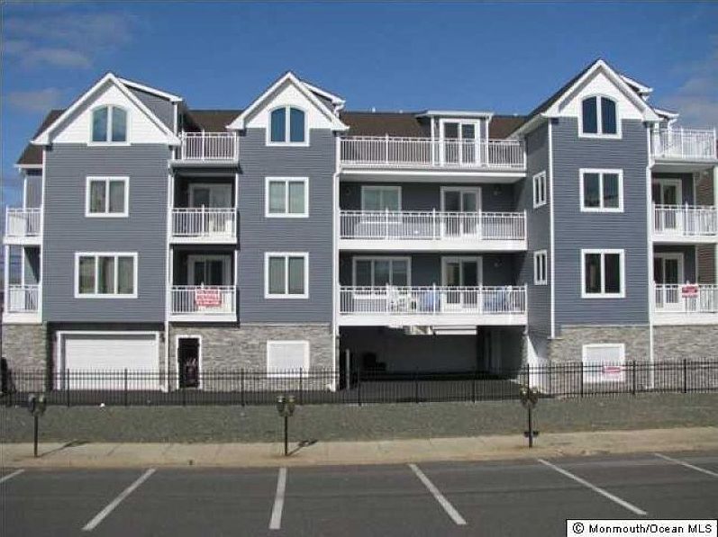 1st image of 20 Kearney Ave APT 3