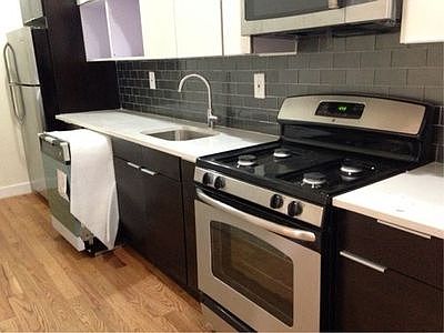 2nd image of 537 Throop Ave #44