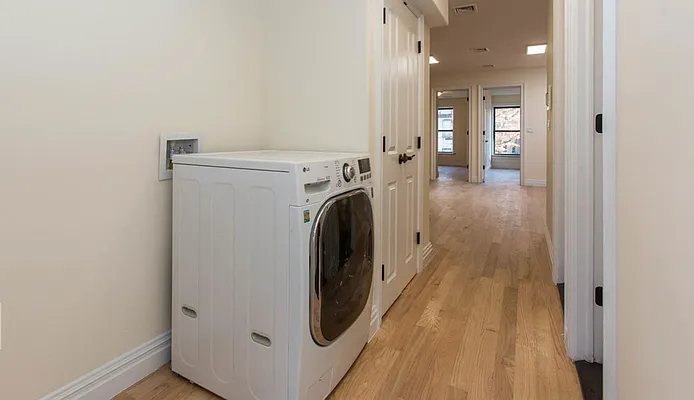 Rented by Citi Nest Group LLC | media 30
