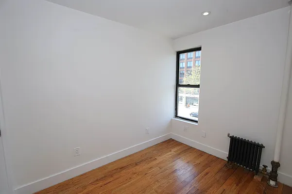 Rented by Vertical Real Estate LLC | media 7