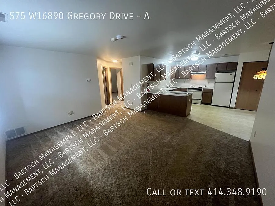 Building Photo - S75W16890 Gregory Dr #A