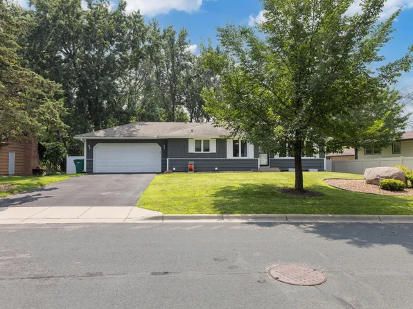 1205 E 131st St, Burnsville, MN 55337