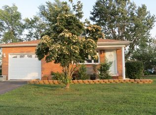 19 Taj Mahal Ct, Toms River, NJ 08757