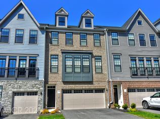 32 Cinnamon Dr #158, Saddle River, NJ 07458