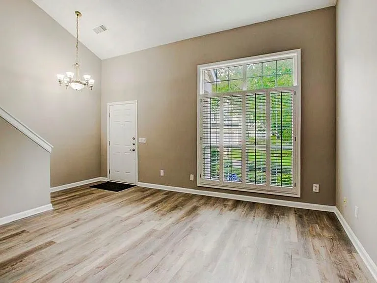 3321 Serenade Ct — Photo 2