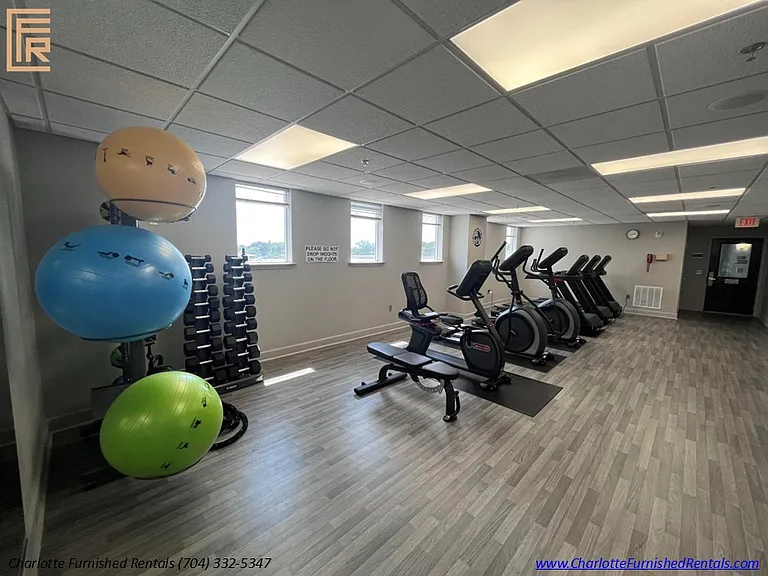 1315 East Blvd #517 — Photo 20