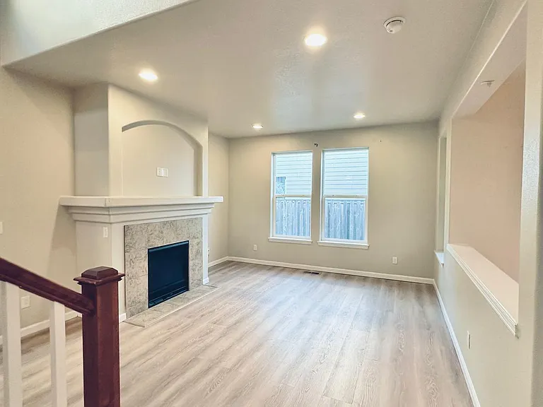 3374 SE Meadowview Way — Photo 10