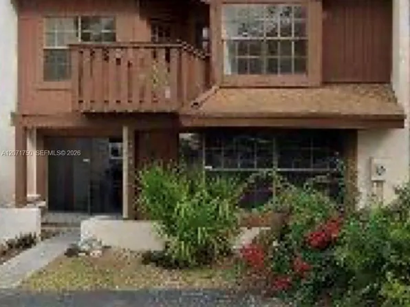 14755 SW 74th Ln, Miami, FL 33193