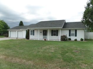 1604 Broeking Rd, Marion, IL 62959