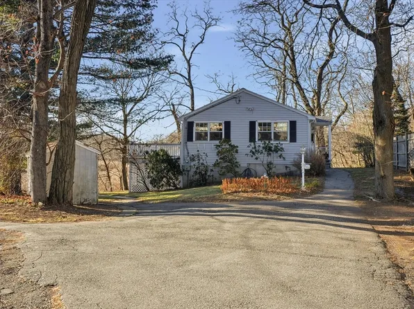 11 Larchmont St, Lynn, MA 01904