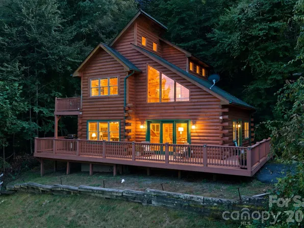 291 Appalachian Trl, Maggie Valley, NC 28751