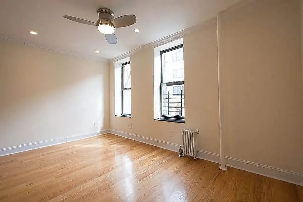 373 South 4th Street — Photo 4